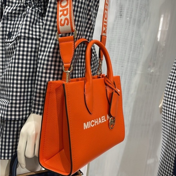 Michael Kors Mirella Small Pebbled Leather Crossbody Top Zip XBODY Bag Poppy NWT - Picture 2 of 16